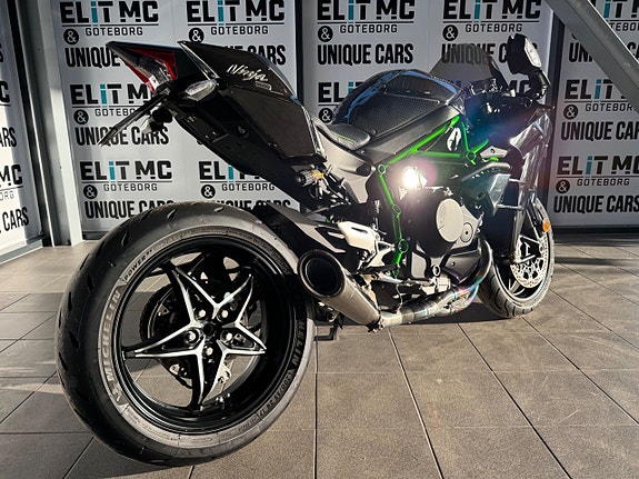 Kawasaki Ninja H2 Vandemon Helsystem 6 of 20