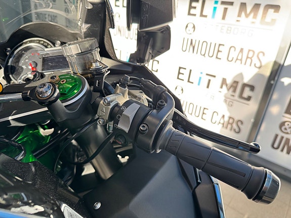 Kawasaki Ninja H2 Vandemon Helsystem 17 of 20