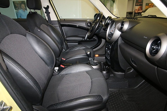 MINI Countryman Cooper 11 of 25