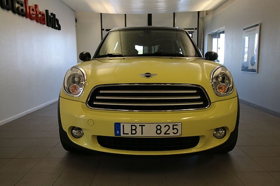MINI Countryman Cooper 3 of 5
