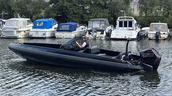 Iron 827 / Mercury 450 R - 22