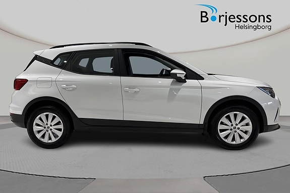 Seat Arona 2 of 5