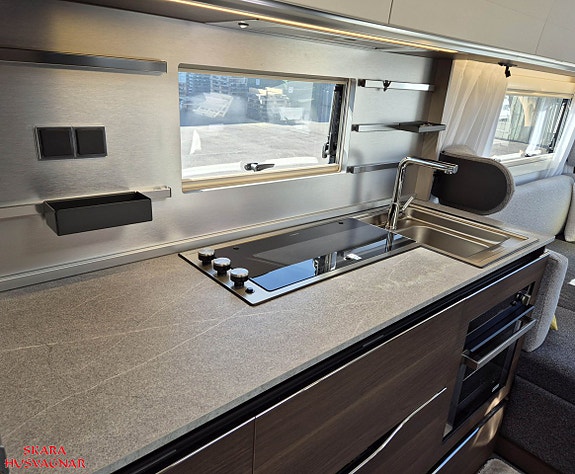 Adria ALPINA 583 LP (Nytt tält ingår) 12 of 21