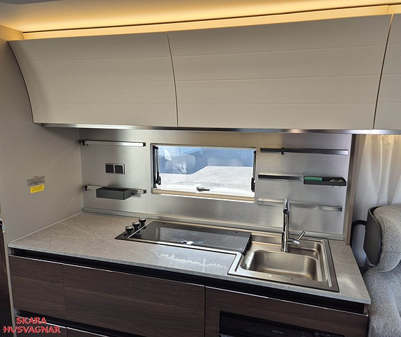 Adria ALPINA 583 LP (Nytt tält ingår) 9 of 21