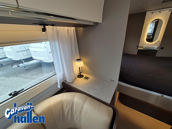Adria Alpina 663 HT (Tandem/Mover/Hydrauliska stödben) 17 of 27