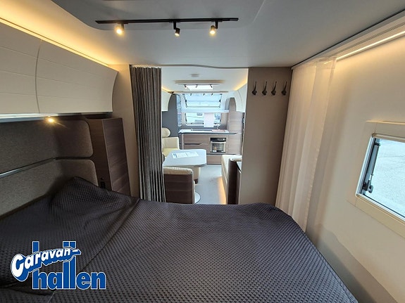 Adria Alpina 663 HT (Tandem/Mover/Hydrauliska stödben) 26 of 27