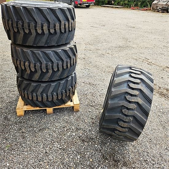 Giant 31X15,5-15 -  4 styk Deli tire 2 of 5