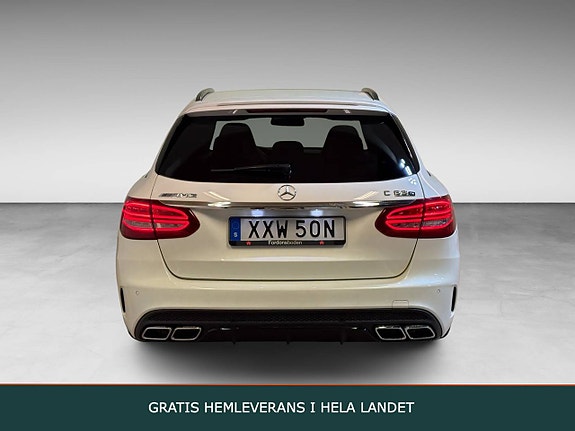 Mercedes-Benz C63 3 of 22