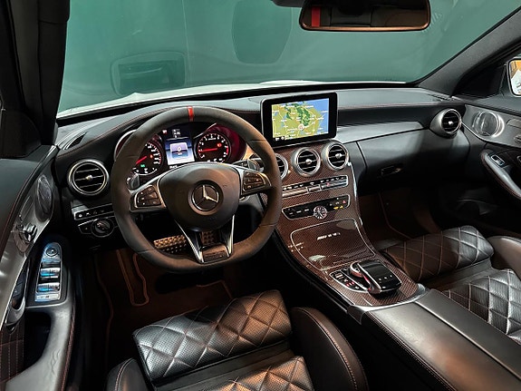 Mercedes-Benz C63 5 of 22