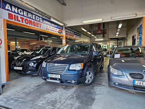 Chrysler Grand Voyager 2 of 15