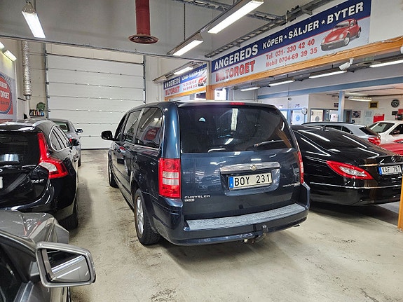 Chrysler Grand Voyager 3 of 15