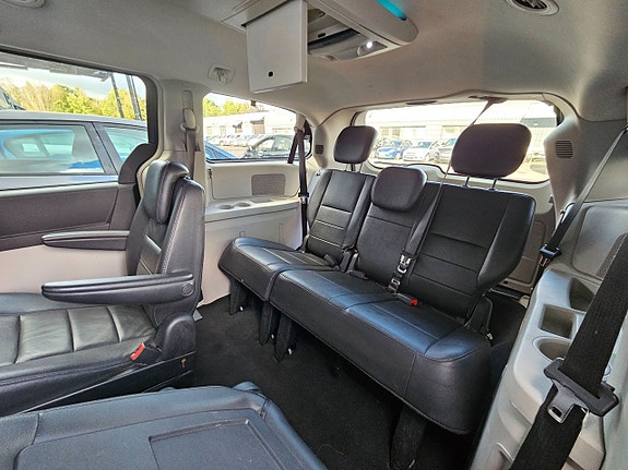 Chrysler Grand Voyager 9 of 15