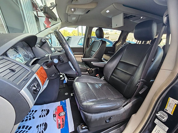 Chrysler Grand Voyager 7 of 15