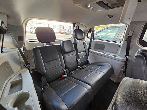 Chrysler Grand Voyager 12 of 15