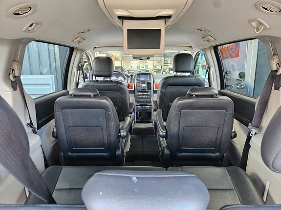 Chrysler Grand Voyager 10 of 15