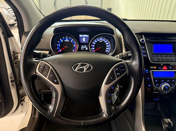 Hyundai i30 12 of 18