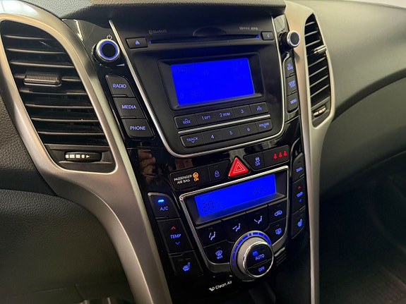 Hyundai i30 13 of 18