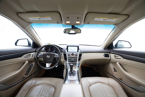 Cadillac CTS 13 of 24