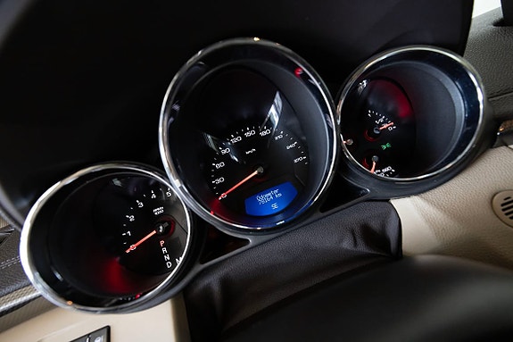 Cadillac CTS 19 of 24