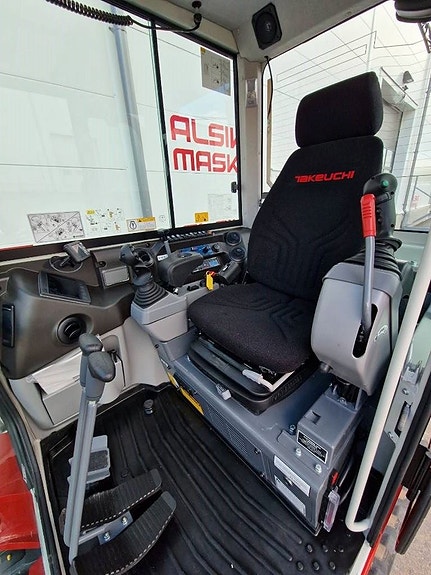 Takeuchi TB 260 5 of 7