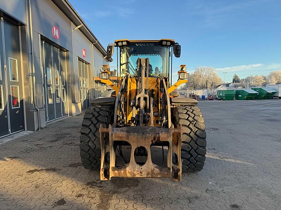 Volvo L90H Volvo L90H 7 of 30