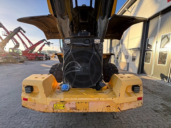 Volvo L90H Volvo L90H 25 of 30