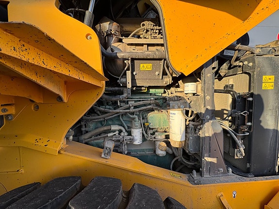 Volvo L90H Volvo L90H 26 of 30