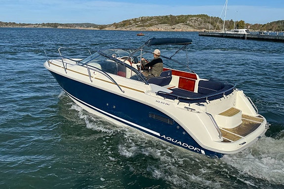 Aquador 23 DC - Volvo Penta D4 260 hk diesel - Endast 390 h