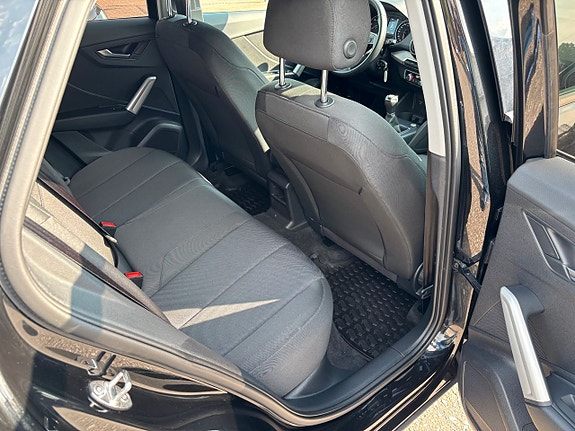 Audi Q2 12 of 18