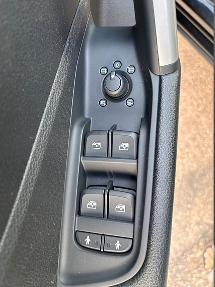 Audi Q2 16 of 18