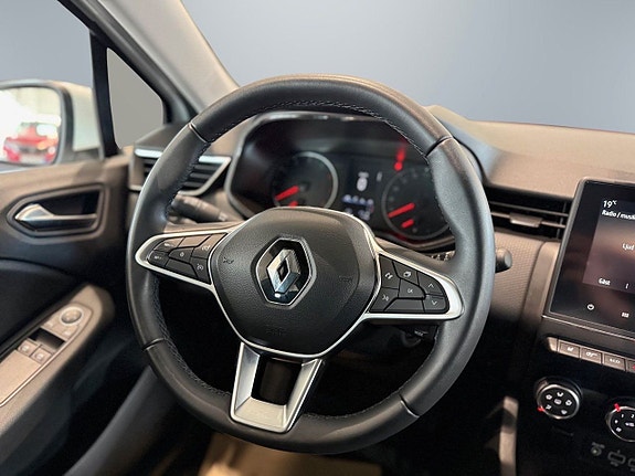 Renault Clio 15 of 15