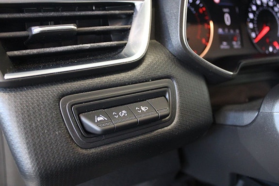 Renault Clio 14 of 15