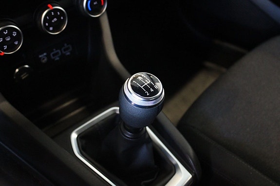 Renault Clio 7 of 15