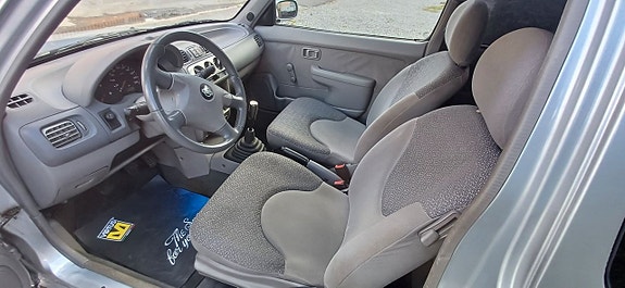 Nissan Micra 5 of 5