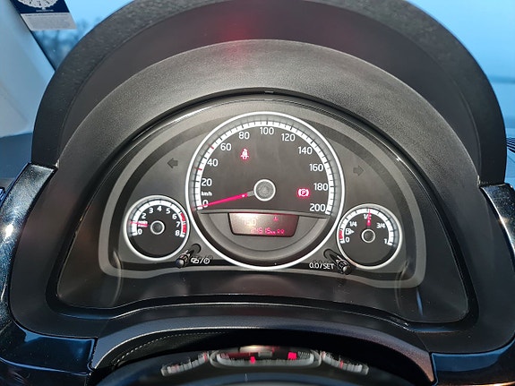 Volkswagen UP! 20 of 24