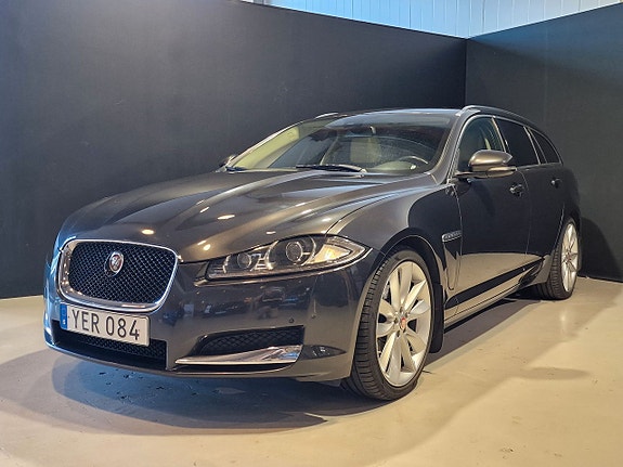 Jaguar XF 2 of 20