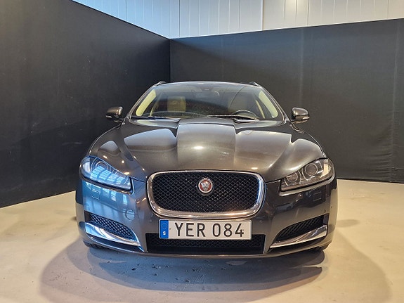Jaguar XF 3 of 20