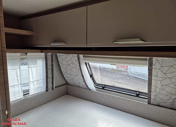 Knaus 420 QD 10 of 19