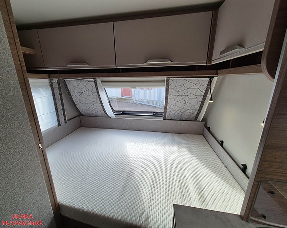 Knaus 420 QD 8 of 19