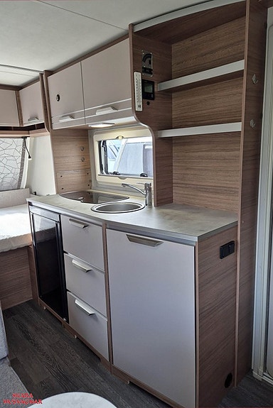 Knaus 420 QD 6 of 19