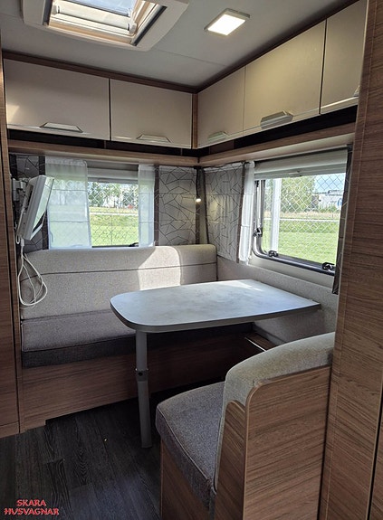 Knaus 420 QD 7 of 19