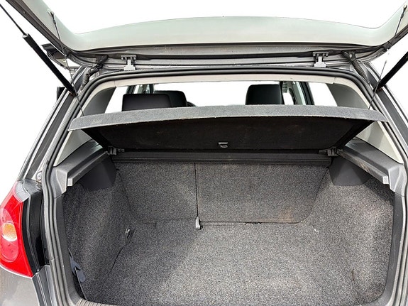 Volkswagen Golf V 11 of 22