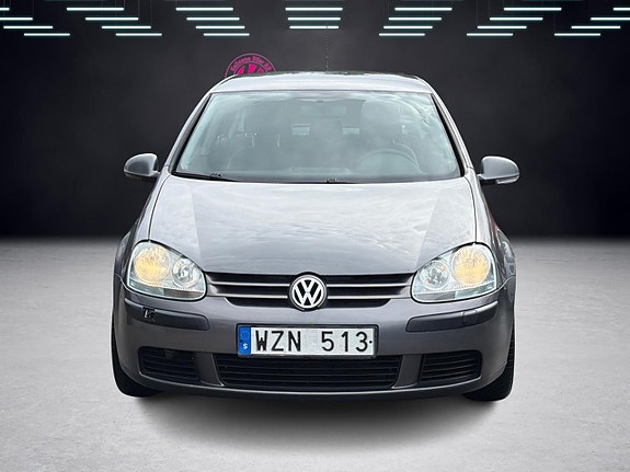 Volkswagen Golf V 4 of 22