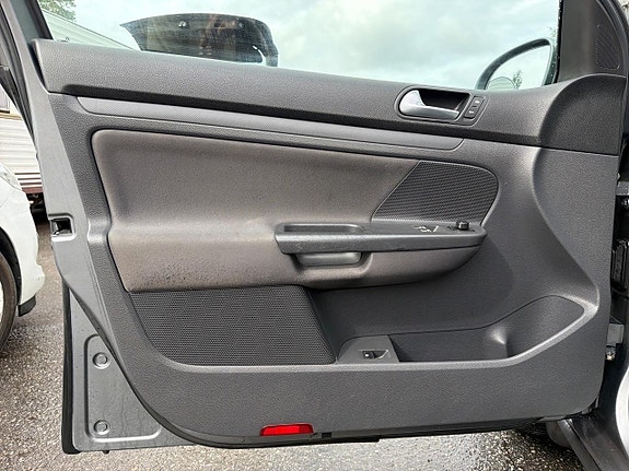 Volkswagen Golf V 20 of 22