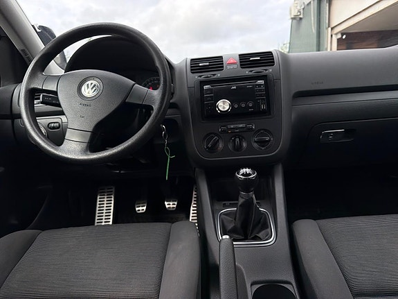 Volkswagen Golf V 14 of 22