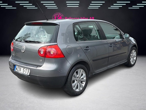 Volkswagen Golf V 8 of 22