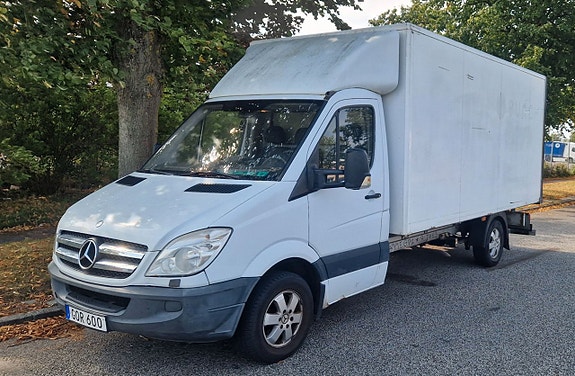 Mercedes-Benz Sprinter 319 2 of 5