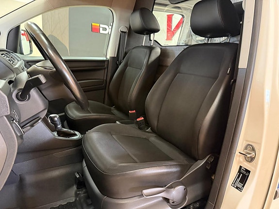Volkswagen Caddy Maxi 11 of 18