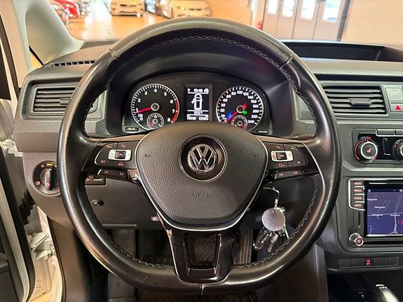 Volkswagen Caddy Maxi 13 of 18