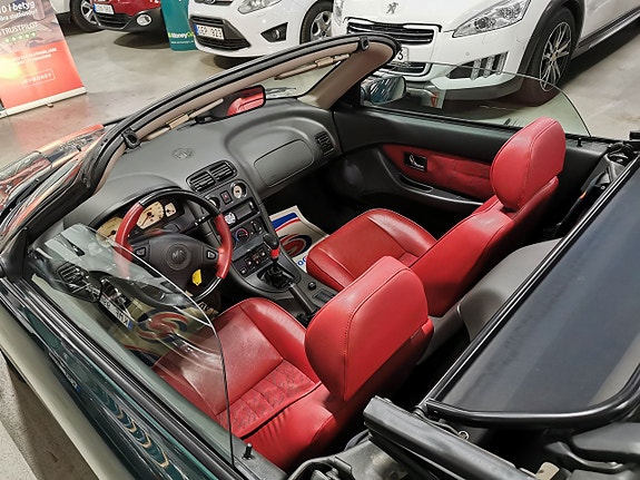MG F 10 of 17